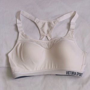 Victoria Sport Wireless Sports Bra